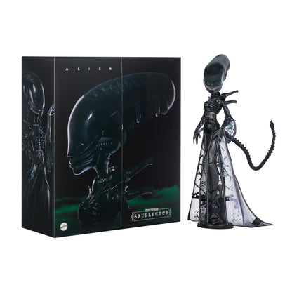 Xenomorph Skullector Doll
